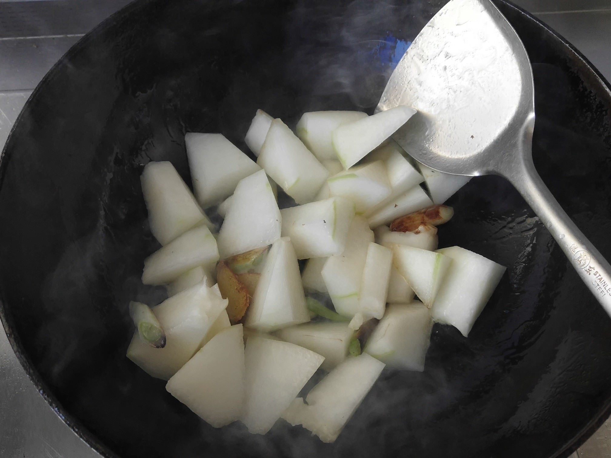 味增冬瓜雞丸湯的做法-咸鮮味煮菜譜