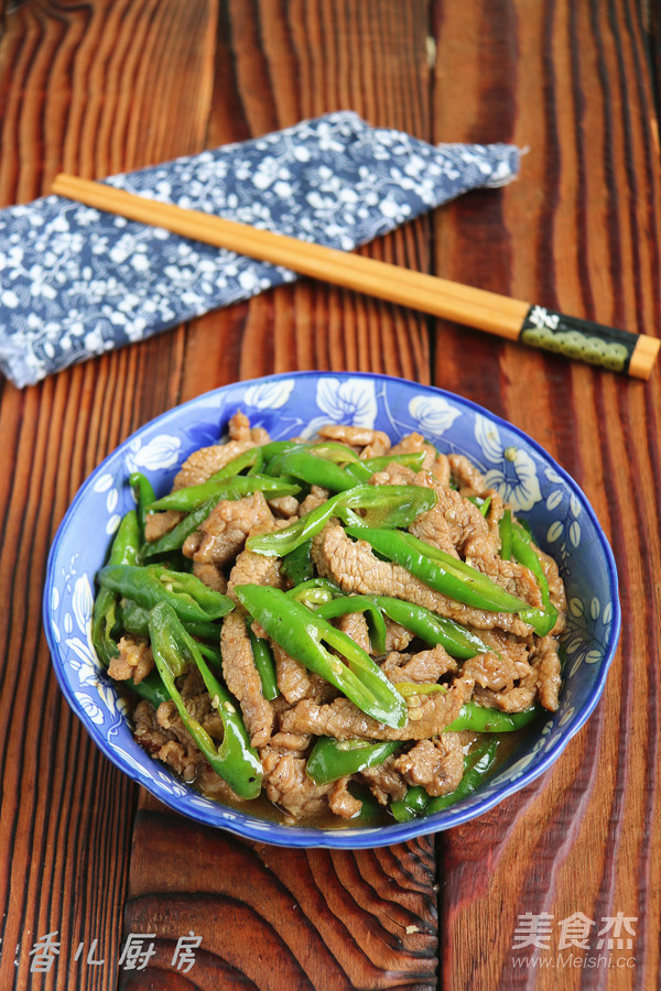 蠔油杭椒牛肉的做法-咸鮮味炒菜譜-易網(wǎng)健康養(yǎng)生網(wǎng) 蠔油杭椒牛肉的做法-咸鮮味炒菜譜