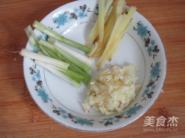 蒜香烤雞翅的做法-家常味烤菜譜-易網(wǎng)健康養(yǎng)生網(wǎng) 蒜香烤雞翅的做法-家常味烤菜譜