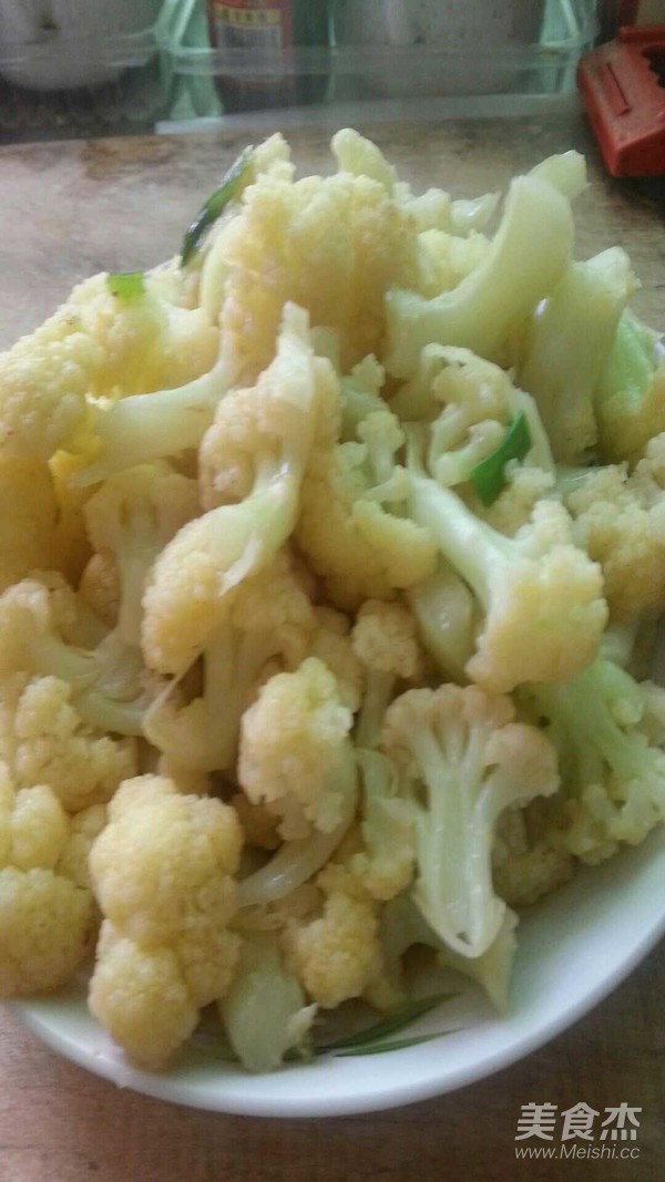 炒菜花的做法-家常味炒菜譜-易網(wǎng)健康養(yǎng)生網(wǎng) 炒菜花的做法-家常味炒菜譜