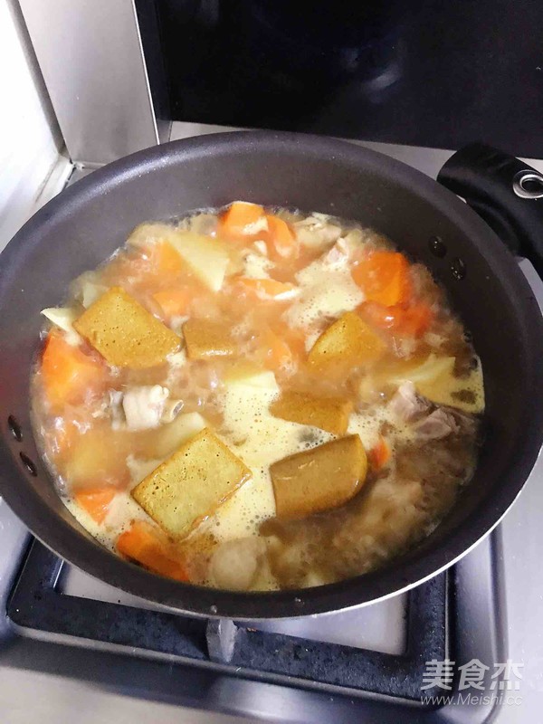 咖喱雞塊的做法-香辣味炒菜譜