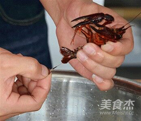 正宗潛江油燜大蝦的做法-麻辣味煮菜譜-易網(wǎng)健康養(yǎng)生網(wǎng) 正宗潛江油燜大蝦的做法-麻辣味煮菜譜