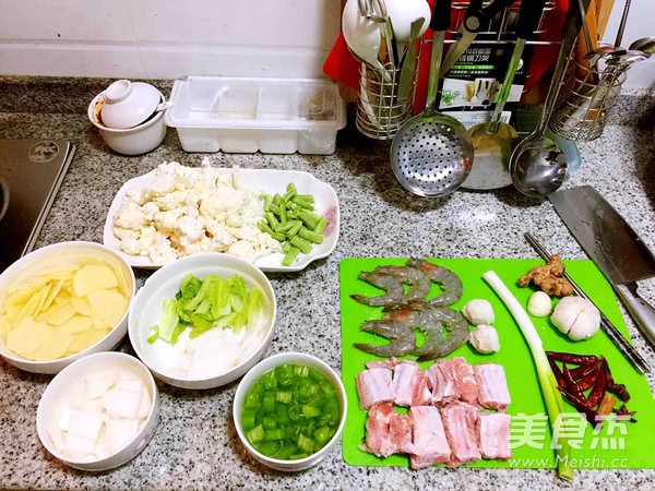 香辣干鍋的做法-香辣味干鍋菜譜-易網(wǎng)<a href=http://m.aoa7937.com/ target=_blank class=infotextkey>健康養(yǎng)生</a>網(wǎng) 香辣干鍋的做法-香辣味干鍋菜譜
