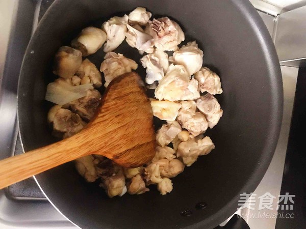 咖喱雞塊的做法-香辣味炒菜譜