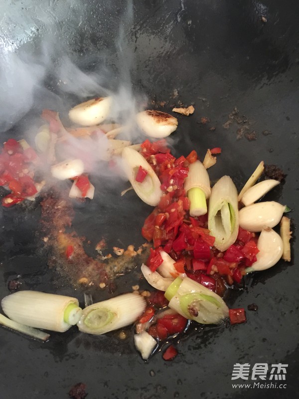 火爆豬肝的做法-香辣味炒菜譜
