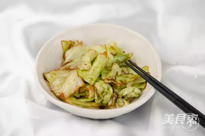 鑄鐵鍋版干鍋手撕包菜的做法-酸辣味干鍋菜譜-易網健康養生網 鑄鐵鍋版干鍋手撕包菜的做法-酸辣味干鍋菜譜