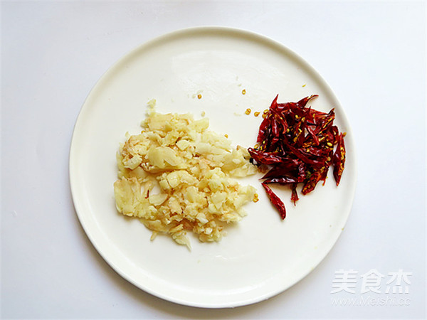 培根炒秋葵的做法-家常味炒菜譜-易網(wǎng)健康養(yǎng)生網(wǎng) 培根炒秋葵的做法-家常味炒菜譜