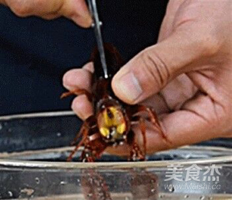 正宗潛江油燜大蝦的做法-麻辣味煮菜譜-易網(wǎng)健康養(yǎng)生網(wǎng) 正宗潛江油燜大蝦的做法-麻辣味煮菜譜