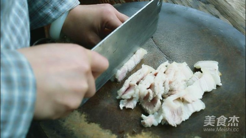 筍干炒回鍋肉的做法-家常味炒菜譜-易網健康養生網 筍干炒回鍋肉的做法-家常味炒菜譜