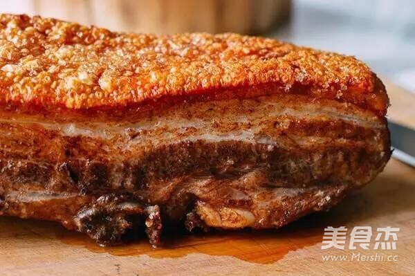 脆皮燒肉的做法-咸鮮味烤菜譜-易網健康養生網 脆皮燒肉的做法-咸鮮味烤菜譜