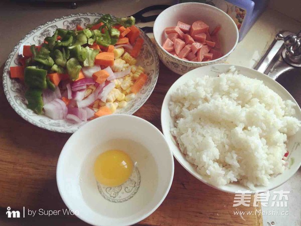 特色醬油大雜燴炒飯的做法-醬香味炒菜譜