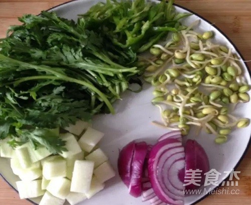 用潮白黑魚做韓國辣魚湯的做法-香辣味煮菜譜-易網<a href=http://m.aoa7937.com/ target=_blank class=infotextkey>健康養生</a>網 用潮白黑魚做韓國辣魚湯的做法-香辣味煮菜譜