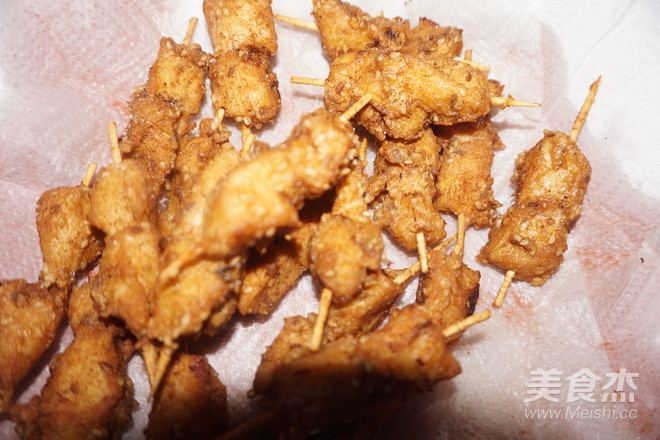 谷雨孜然香辣牙簽肉的做法-香辣味炸菜譜-易網健康養生網 谷雨孜然香辣牙簽肉的做法-香辣味炸菜譜