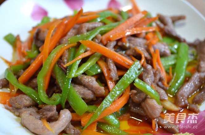 青椒肉絲的做法-家常味炒菜譜-易網(wǎng)健康養(yǎng)生網(wǎng) 青椒肉絲的做法-家常味炒菜譜