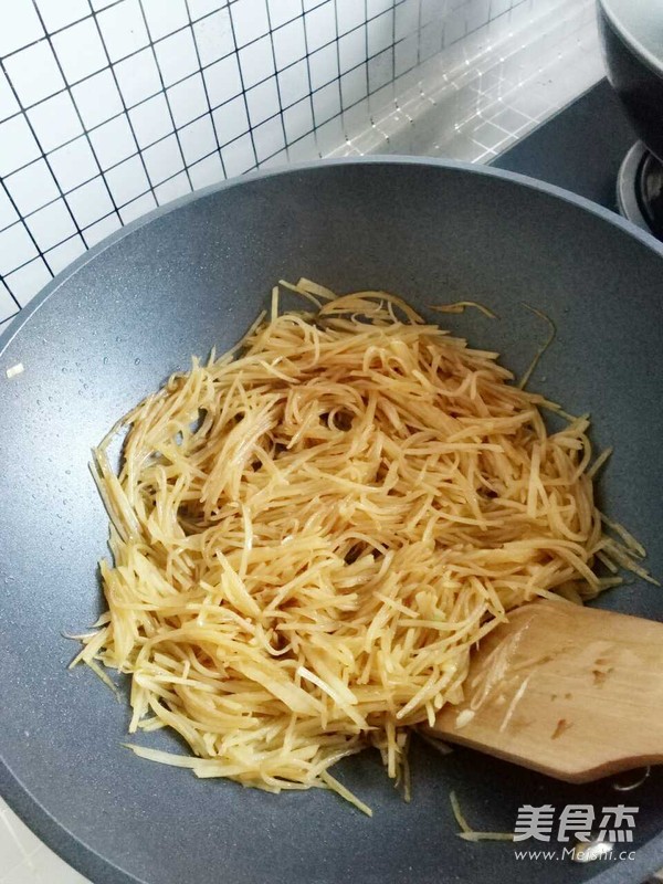 土豆絲拌苦苣的做法-咸鮮味拌菜譜