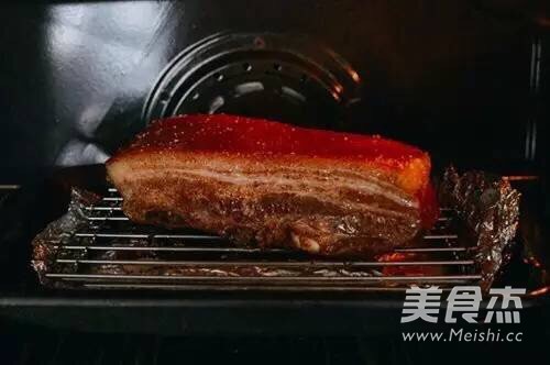 脆皮燒肉的做法-咸鮮味烤菜譜-易網健康養生網 脆皮燒肉的做法-咸鮮味烤菜譜