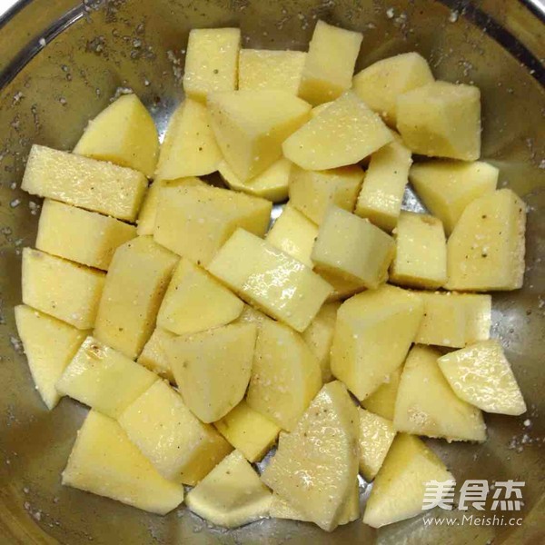 粉蒸肉的做法-醬香味蒸菜譜