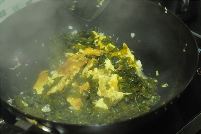 地皮菜炒雞蛋的做法-家常味炒菜譜-易網(wǎng)健康養(yǎng)生網(wǎng) 地皮菜炒雞蛋的做法-家常味炒菜譜