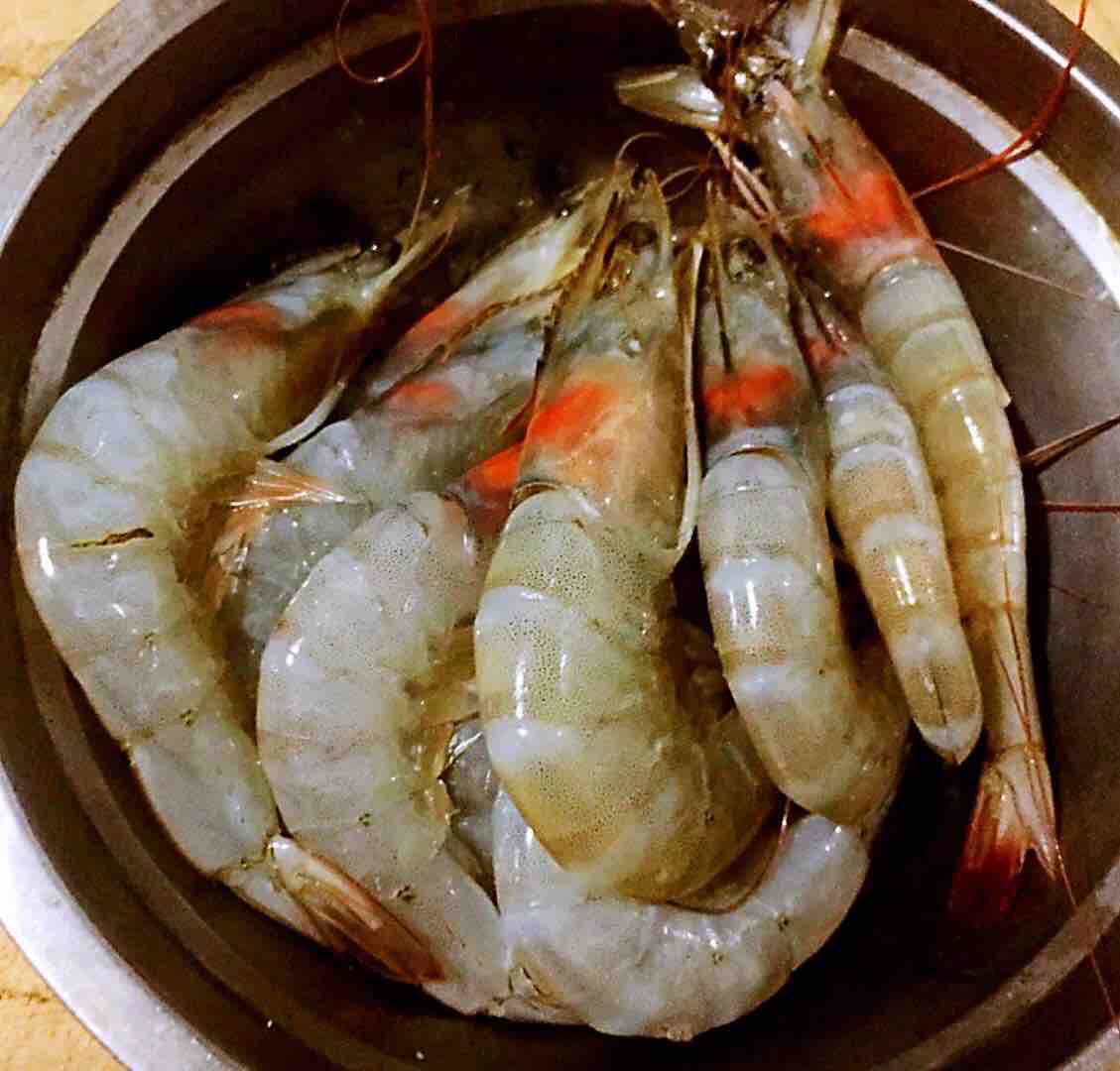 蒜蓉海蝦蒸金針菇的做法-家常味蒸菜譜-易網<a href=http://m.aoa7937.com/ target=_blank class=infotextkey>健康養生</a>網 蒜蓉海蝦蒸金針菇的做法-家常味蒸菜譜