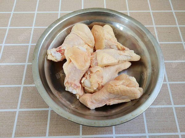 炸雞的做法-家常味炸菜譜-易網<a href=http://m.aoa7937.com/ target=_blank class=infotextkey>健康養生</a>網 炸雞的做法-家常味炸菜譜