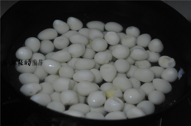 鹵鵪鶉蛋的做法-咸鮮味鹵菜譜