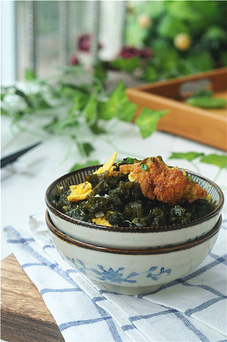 地皮菜炒雞蛋的做法-家常味炒菜譜-易網(wǎng)健康養(yǎng)生網(wǎng) 地皮菜炒雞蛋的做法-家常味炒菜譜