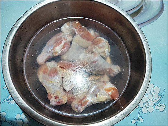 烤箱炸雞翅根的做法-香辣味烤菜譜-易網<a href=http://m.aoa7937.com/ target=_blank class=infotextkey>健康養生</a>網 烤箱炸雞翅根的做法-香辣味烤菜譜