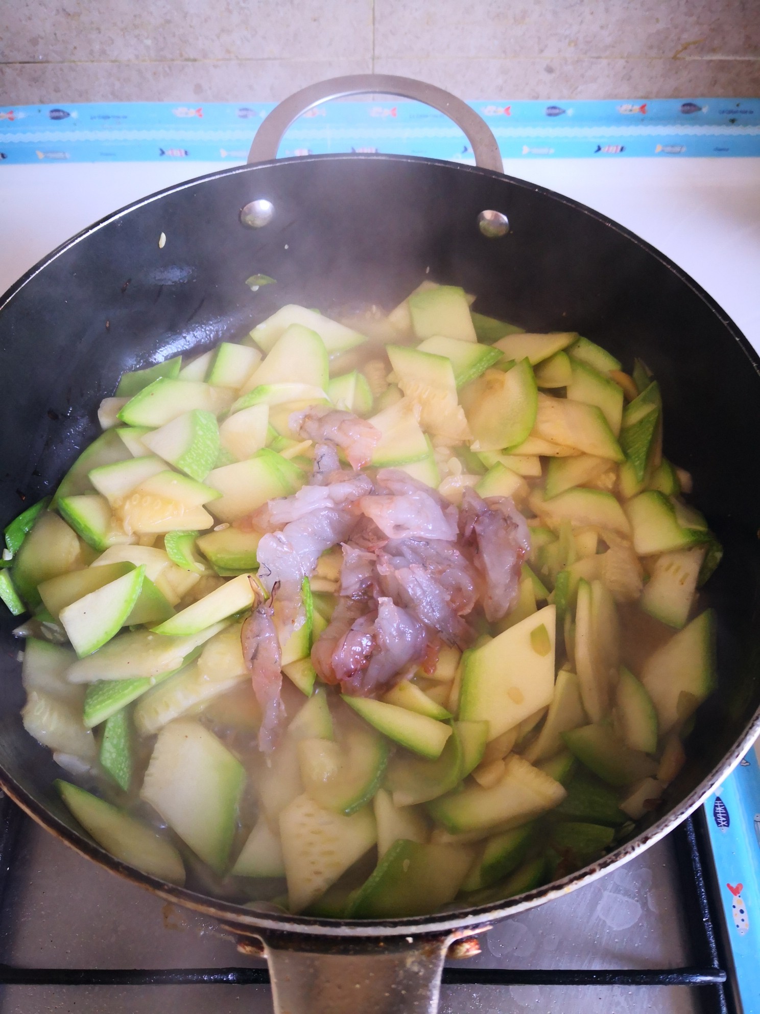 鮮蝦炒西葫蘆的做法-家常味炒菜譜