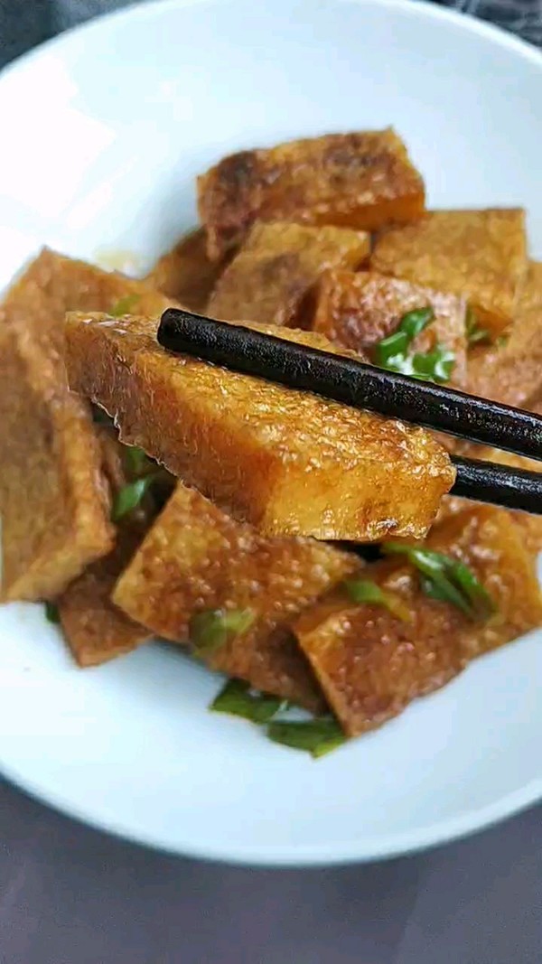醬汁煎千葉豆腐的做法-醬香味煎菜譜-易網(wǎng)健康養(yǎng)生網(wǎng) 醬汁煎千葉豆腐的做法-醬香味煎菜譜