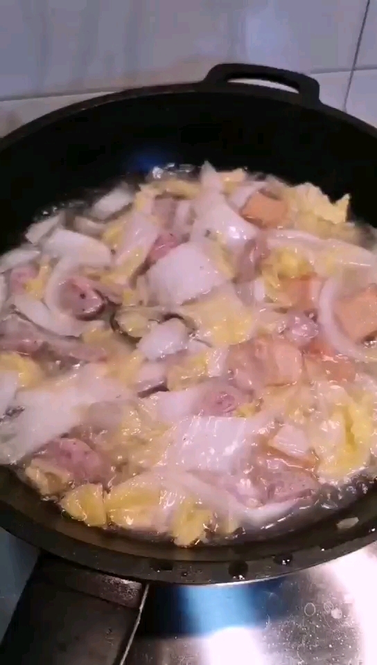 白菜粉絲煲的做法-家常味煮菜譜