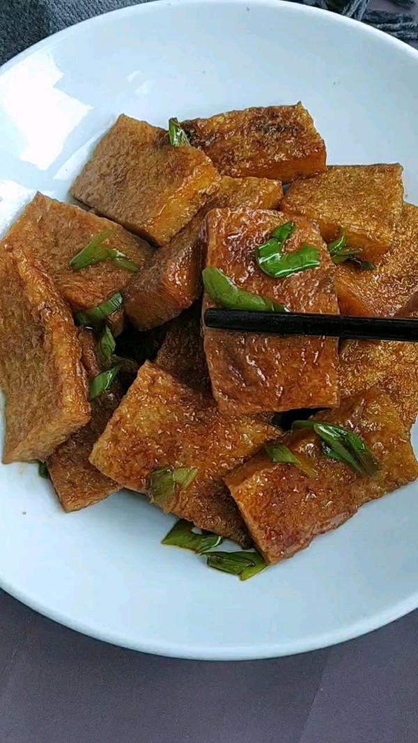 醬汁煎千葉豆腐的做法-醬香味煎菜譜-易網(wǎng)健康養(yǎng)生網(wǎng) 醬汁煎千葉豆腐的做法-醬香味煎菜譜