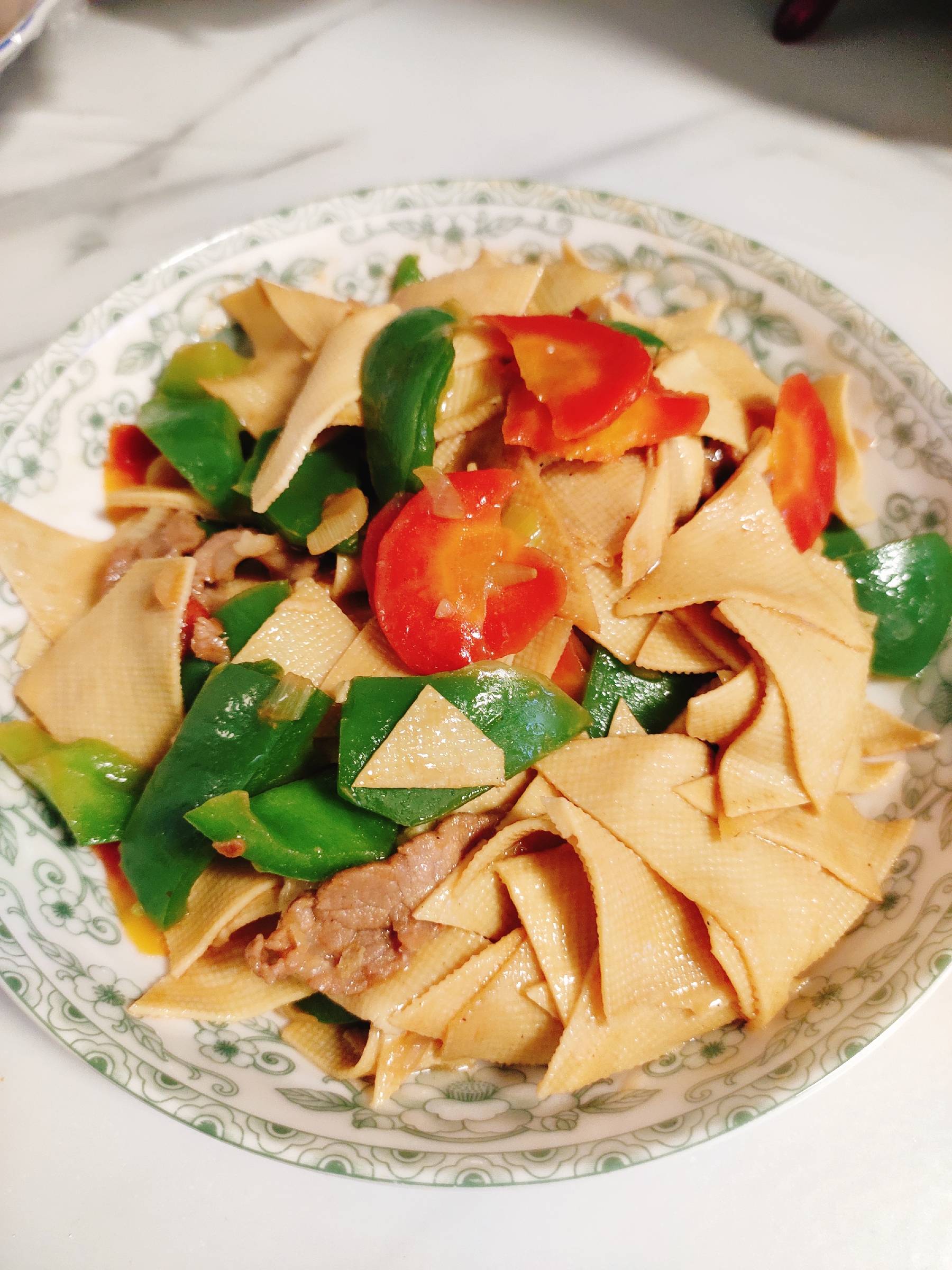 肉炒干豆腐的做法-咸鮮味炒菜譜-易網健康養生網 肉炒干豆腐的做法-咸鮮味炒菜譜