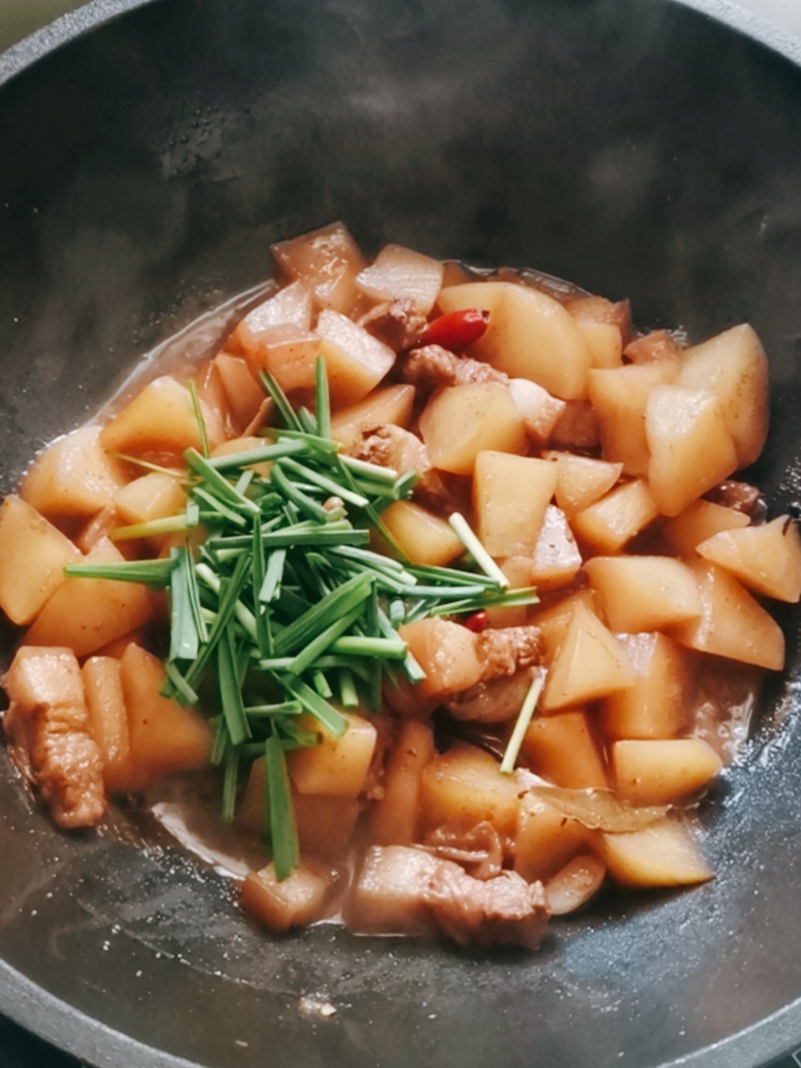 蘿卜燒肉的做法-咸鮮味燒菜譜