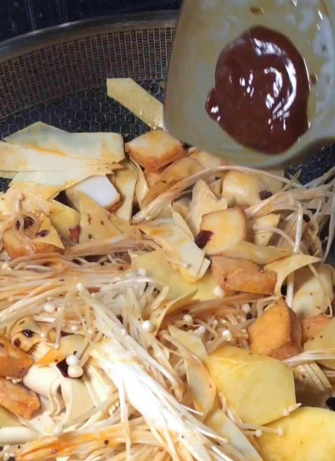 川式亂燉的做法-麻辣味燉菜譜