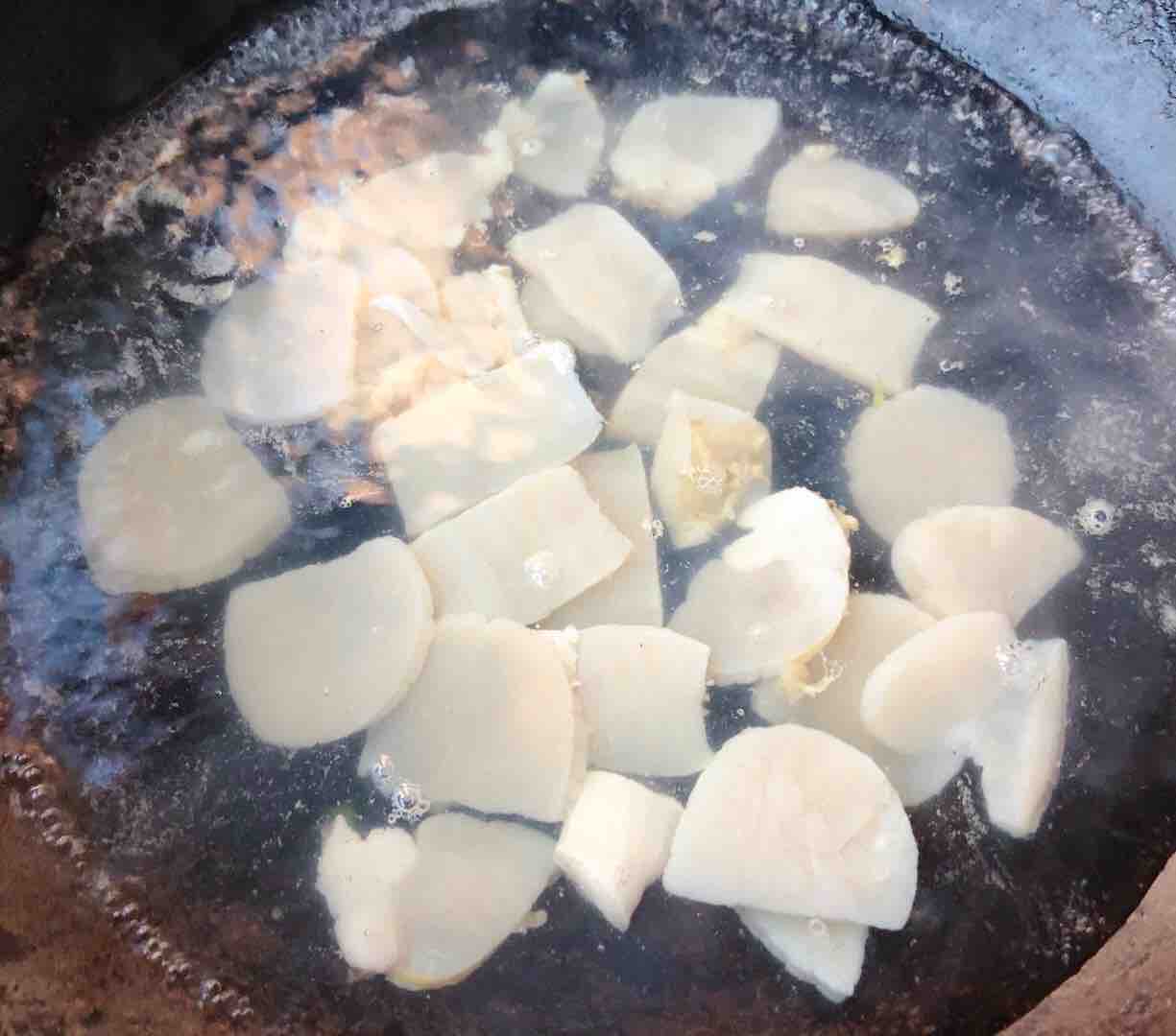 帶子炒萵筍胡蘿卜木耳的做法-咸鮮味炒菜譜-易網健康養(yǎng)生網 帶子炒萵筍胡蘿卜木耳的做法-咸鮮味炒菜譜