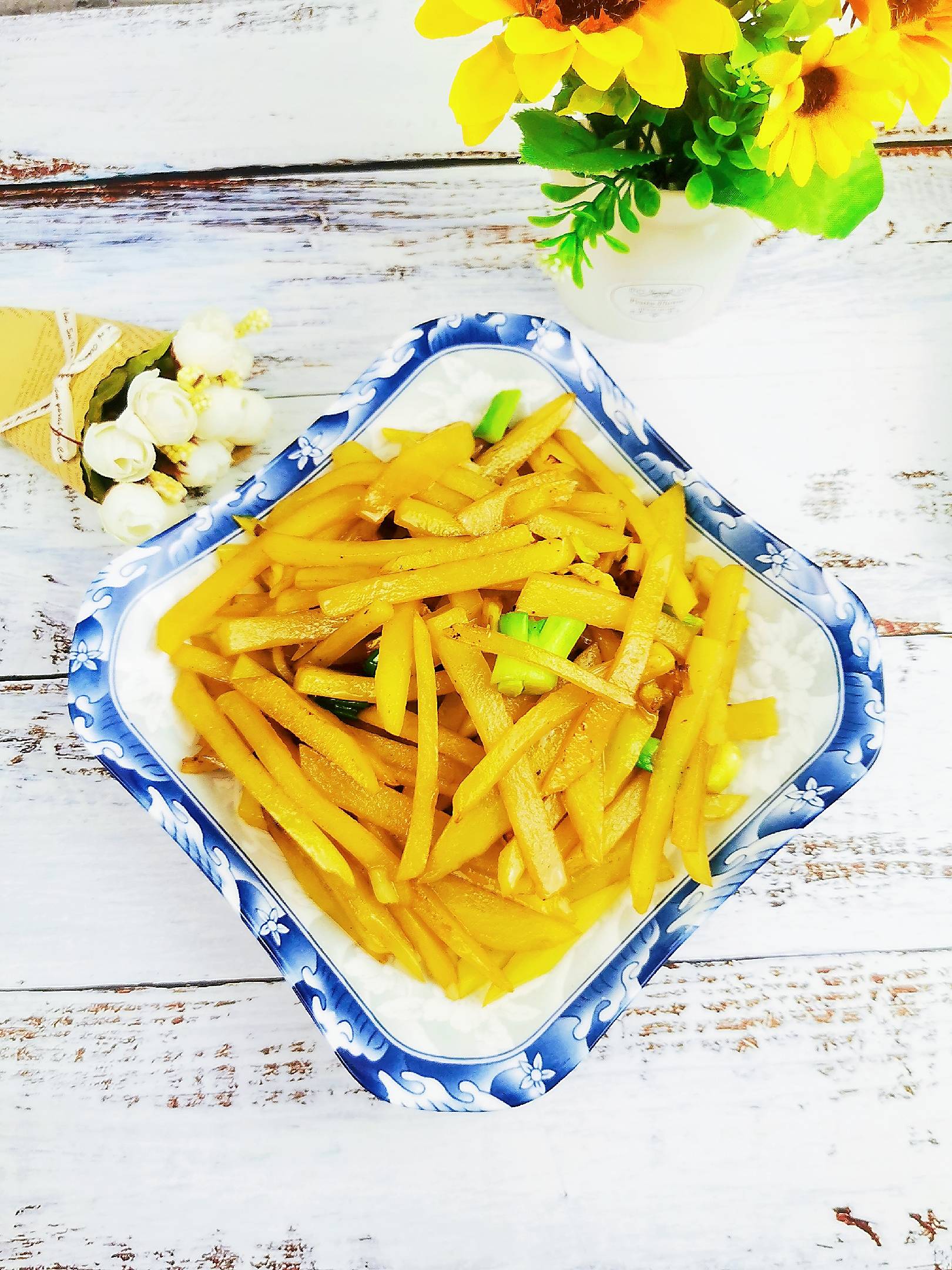 素炒土豆條的做法-家常味炒菜譜-易網健康養(yǎng)生網 素炒土豆條的做法-家常味炒菜譜