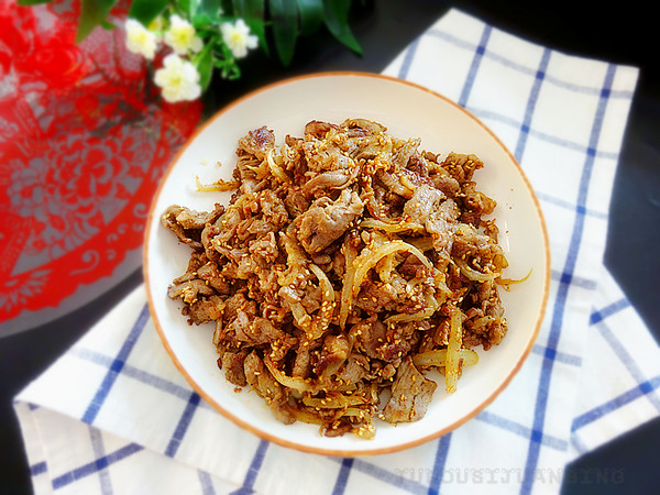 蔥香牛肉的做法-蔥香味炒菜譜-易網(wǎng)健康養(yǎng)生網(wǎng) 蔥香牛肉的做法-蔥香味炒菜譜