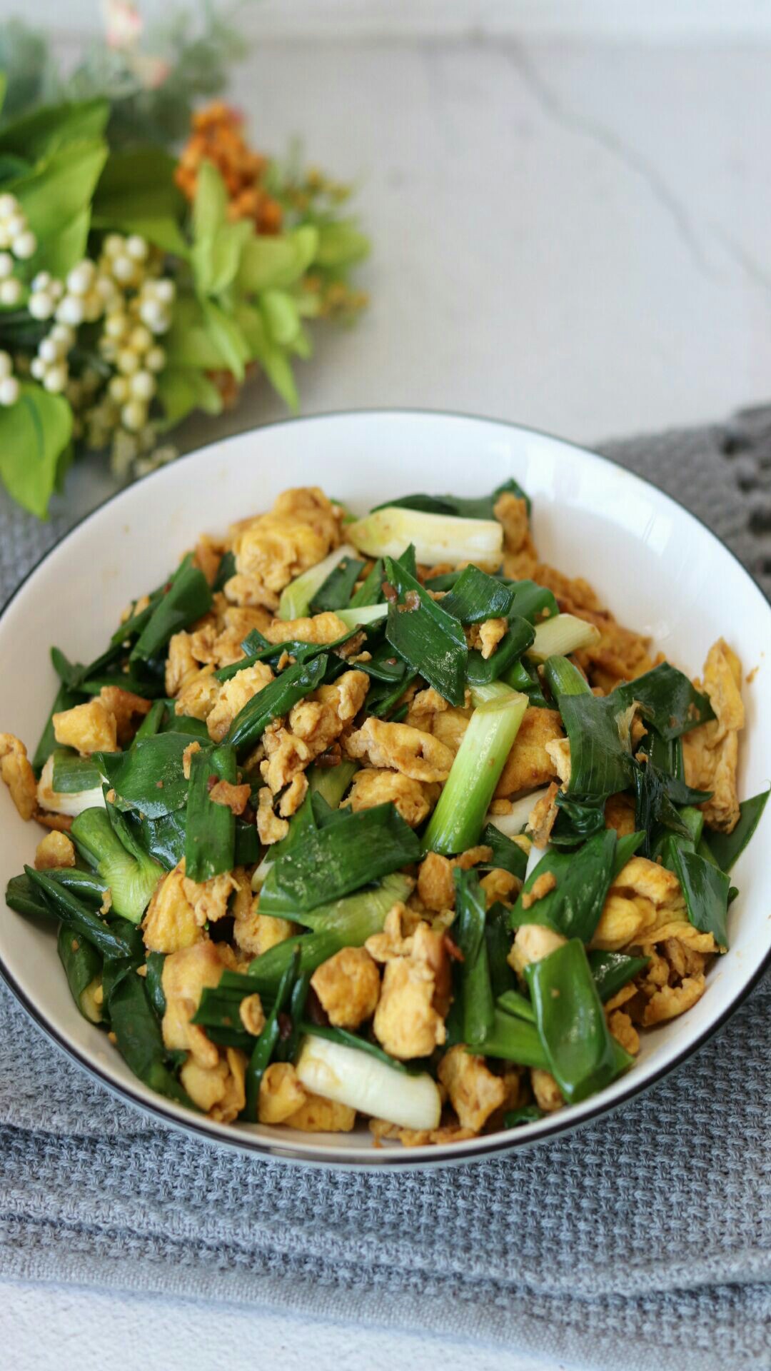 大蔥炒蛋的做法-醬香味炒菜譜-易網(wǎng)健康養(yǎng)生網(wǎng) 大蔥炒蛋的做法-醬香味炒菜譜
