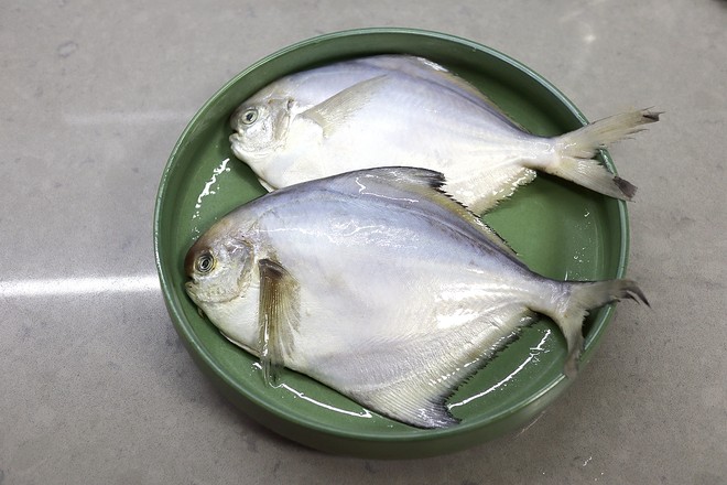 清蒸平魚的做法-香辣味蒸菜譜