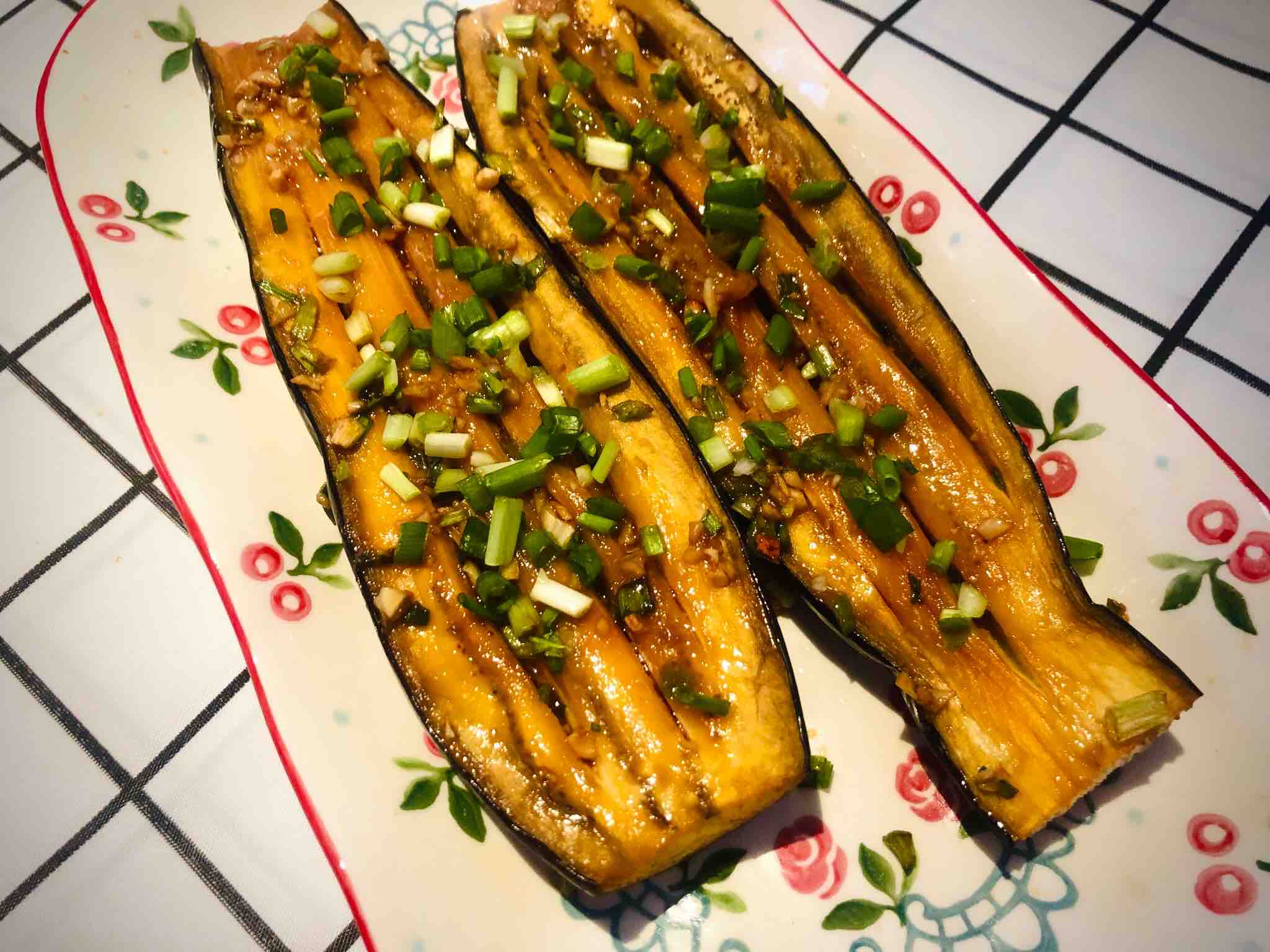 烤茄子的做法-家常味烤菜譜-易網健康養生網 烤茄子的做法-家常味烤菜譜