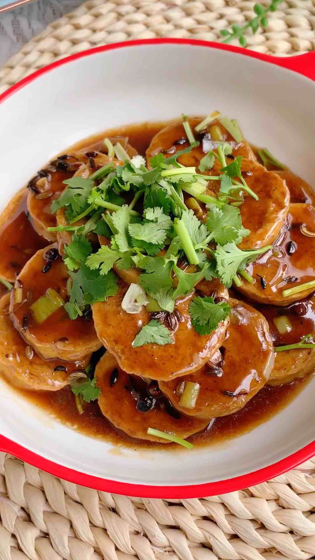 醬燒素雞的做法-咸鮮味炒菜譜-易網(wǎng)健康養(yǎng)生網(wǎng) 醬燒素雞的做法-咸鮮味炒菜譜