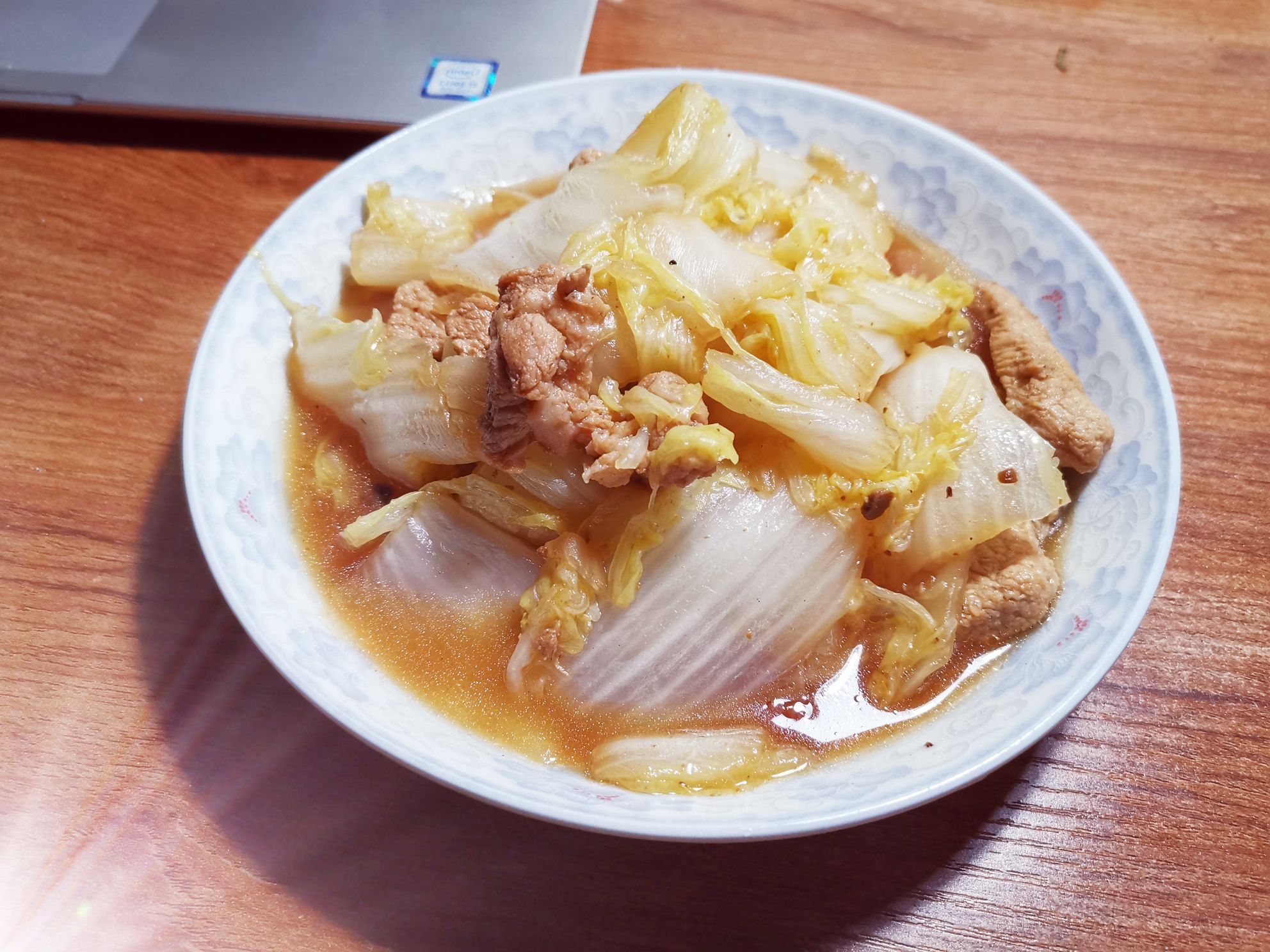 白菜炒肉的做法-家常味炒菜譜