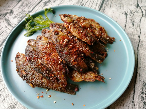 香辣小鯽魚的做法-香辣味炒菜譜-易網(wǎng)健康養(yǎng)生網(wǎng) 香辣小鯽魚的做法-香辣味炒菜譜