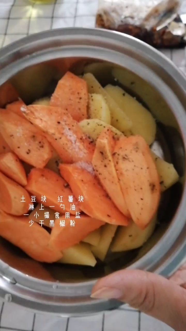 快手烤箱菜集合之烤脆皮雞腿(含薯塊)的做法-家常味烤菜譜-易網(wǎng)健康養(yǎng)生網(wǎng) 快手烤箱菜集合之烤脆皮雞腿(含薯塊)的做法-家常味烤菜譜