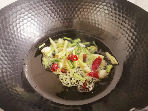 黃豆燜雞爪的做法-家常味燜菜譜-易網健康養生網 黃豆燜雞爪的做法-家常味燜菜譜