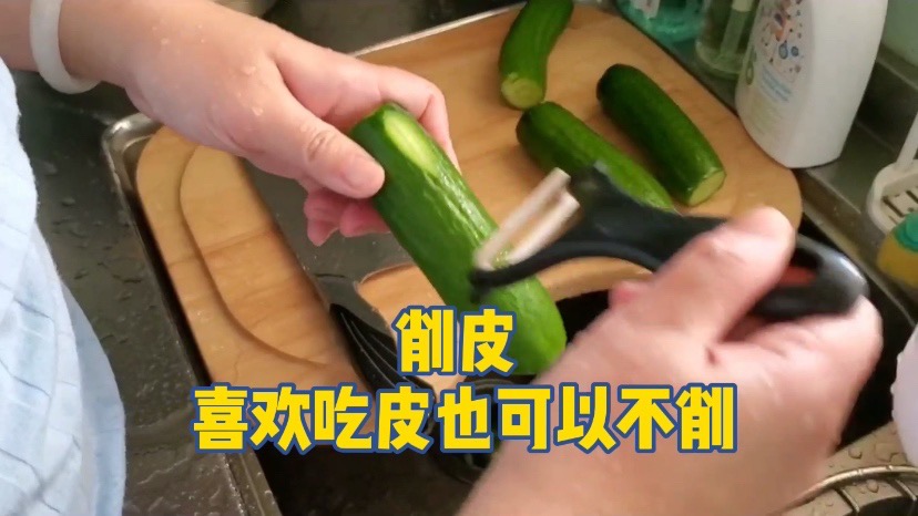 簡單的拍黃瓜的做法-酸辣味拌菜譜-易網健康養生網 簡單的拍黃瓜的做法-酸辣味拌菜譜