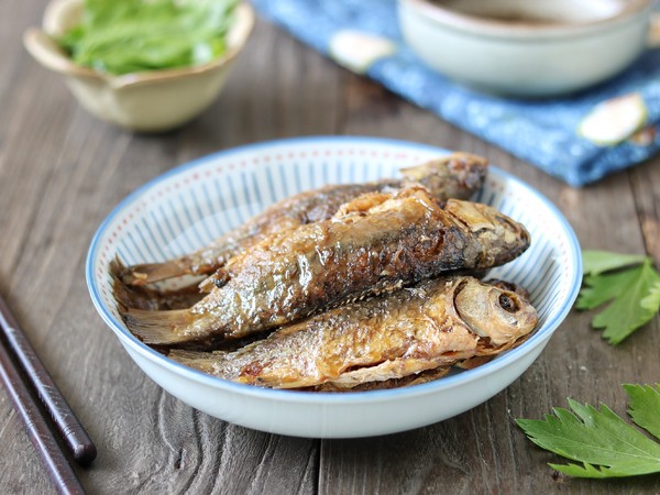 糖醋酥鯽魚(yú)的做法-家常味燉菜譜-易網(wǎng)健康養(yǎng)生網(wǎng) 糖醋酥鯽魚(yú)的做法-家常味燉菜譜