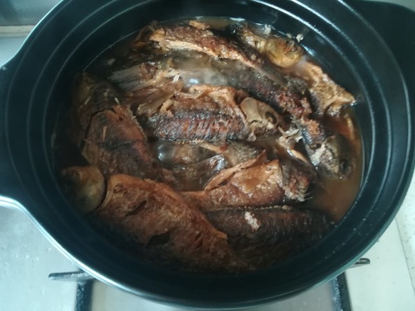 糖醋酥鯽魚(yú)的做法-家常味燉菜譜-易網(wǎng)健康養(yǎng)生網(wǎng) 糖醋酥鯽魚(yú)的做法-家常味燉菜譜