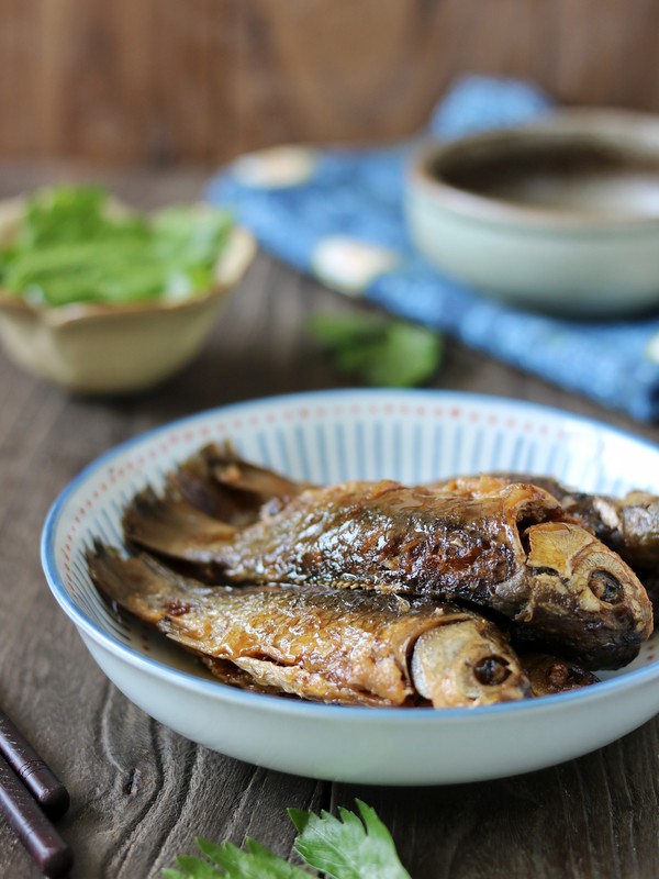 糖醋酥鯽魚(yú)的做法-家常味燉菜譜-易網(wǎng)健康養(yǎng)生網(wǎng) 糖醋酥鯽魚(yú)的做法-家常味燉菜譜