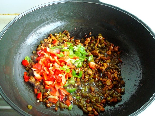 酸豆角肉丁蒸豆腐的做法-酸辣味蒸菜譜